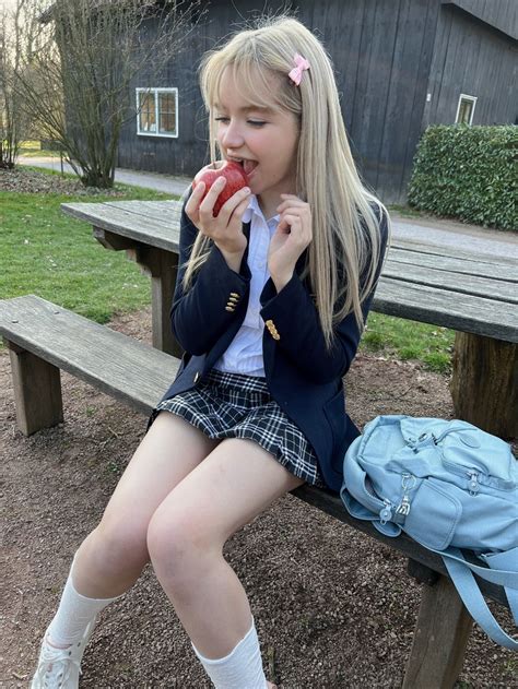 lilyrose tributeprintedpics|Lily Rose new pics part 1/2 .